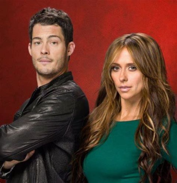 Jennifer Love Hewitt And Brian Hallisay: A Love Story